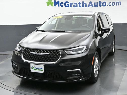 2024 Chrysler Pacifica Touring-L
