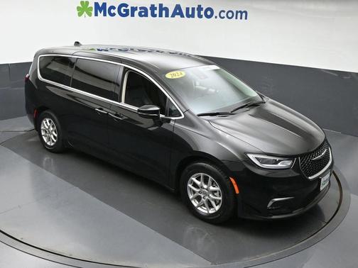 2024 Chrysler Pacifica Touring-L