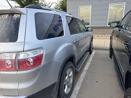 2011 GMC Acadia SLE