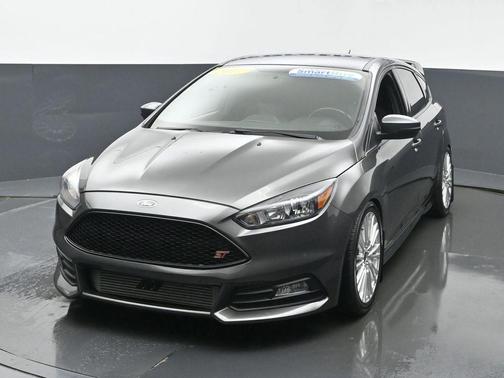 2017 Ford Focus ST Base
