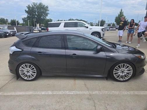 2017 Ford Focus ST Base