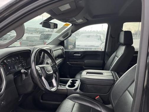 Photo 5 of 6 of 2020 GMC Sierra 2500 SLT