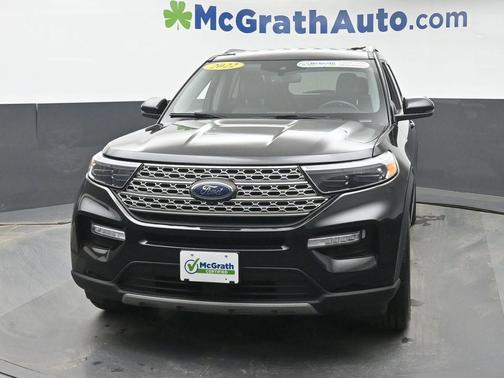 Black Metallic 2022 Ford Explorer Limited