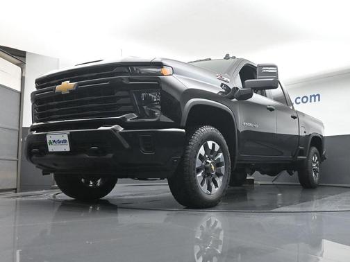 2026 Chevrolet Silverado 2500 Custom