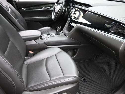 2022 Cadillac XT6 Sport AWD