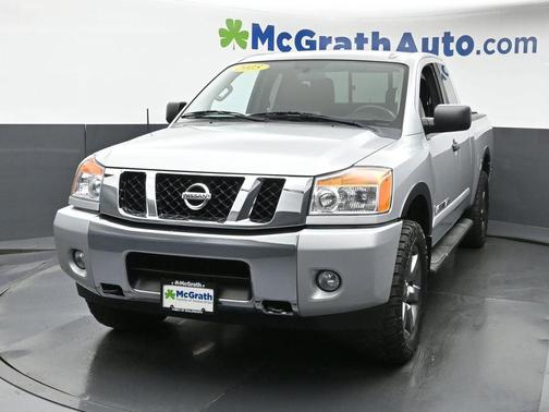 2015 Nissan Titan SV