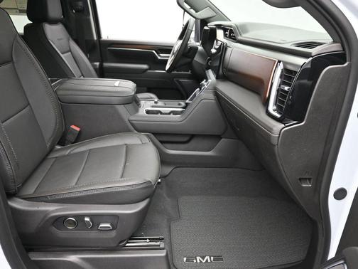 2026 GMC Sierra 2500 Denali