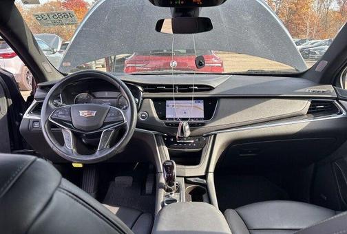 2022 Cadillac XT5 Premium Luxury