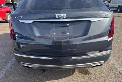 2022 Cadillac XT5 Premium Luxury