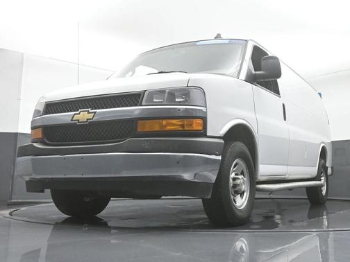 2022 Chevrolet Express 2500 Work Van