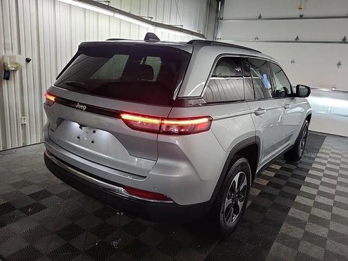 2022 Jeep Grand Cherokee 4xe Base