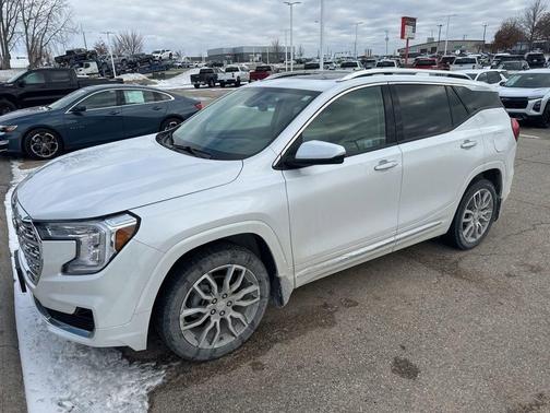 2022 GMC Terrain Denali