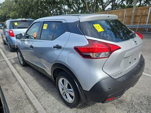 2020 Nissan Kicks S