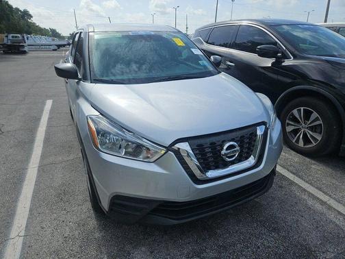 2020 Nissan Kicks S