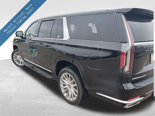 2022 Cadillac Escalade ESV Premium Luxury