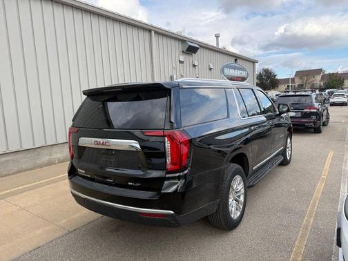 2023 GMC Yukon XL SLT
