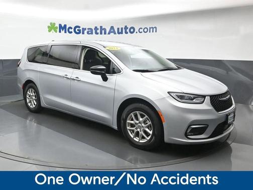 2024 Chrysler Pacifica Touring-L