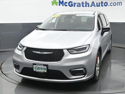 2024 Chrysler Pacifica Touring-L