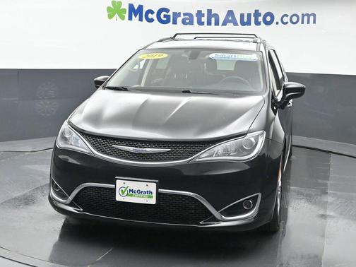 2019 Chrysler Pacifica Touring-L