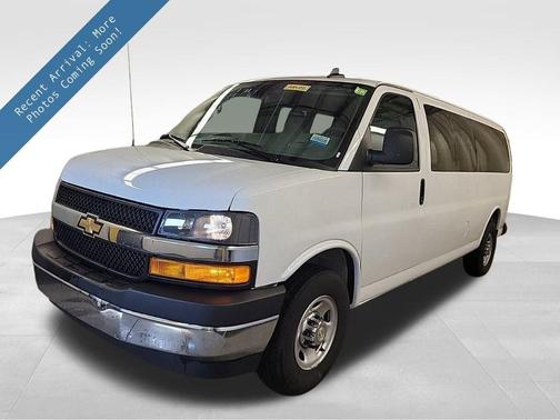 2024 Chevrolet Express 3500 LT