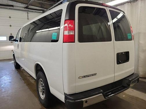 2024 Chevrolet Express 3500 LT