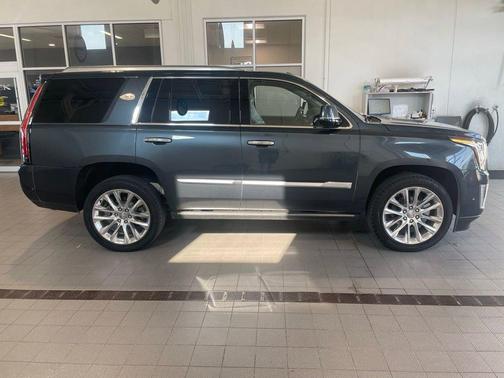 2020 Cadillac Escalade Premium Luxury