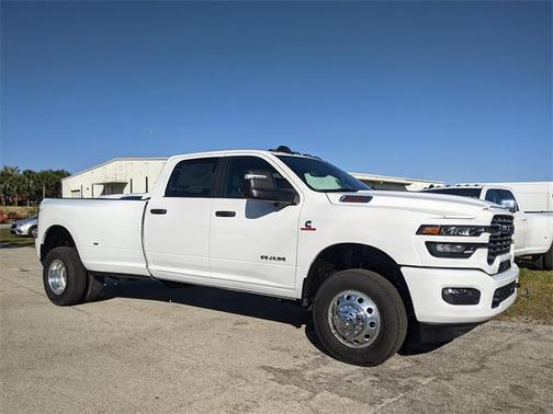 2026 RAM 3500 Big Horn Crew Cab 4x4 8' Box