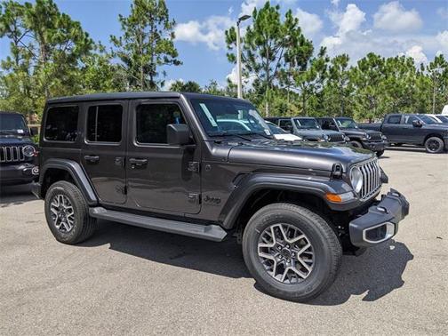 2025 Jeep Wrangler 4-Door Sahara 4x4