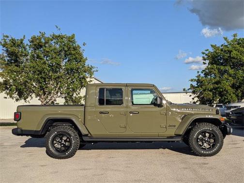 2025 Jeep Gladiator High Tide