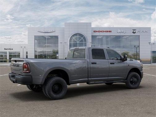 2026 RAM 3500 Tradesman Crew Cab 4x4 8' Box