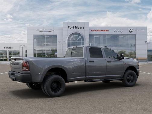 2026 RAM 3500 Tradesman Crew Cab 4x4 8' Box