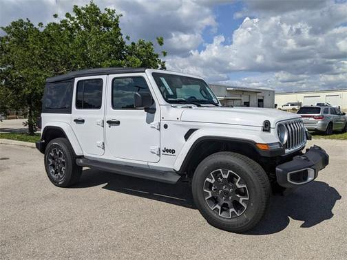 2025 Jeep Wrangler 4-Door Sahara 4x4