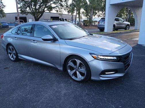 Platinum White Pearl 2019 Honda Accord Touring 2.0T