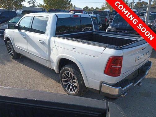 Ivory White Tri-Coat Pearlcoat 2025 RAM 1500 Limited