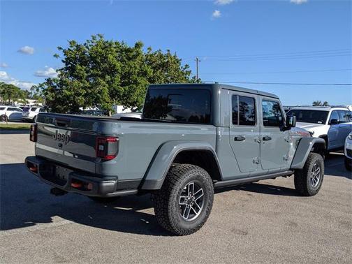 2025 Jeep Gladiator Mojave X