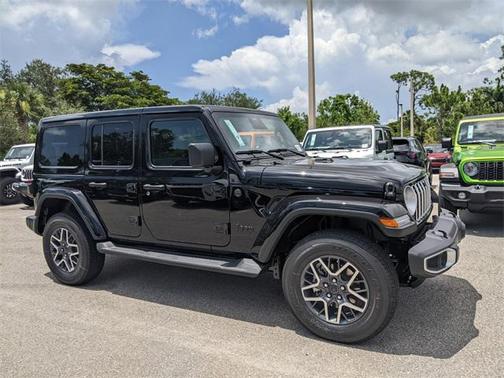 2025 Jeep Wrangler 4-Door Sahara 4x4
