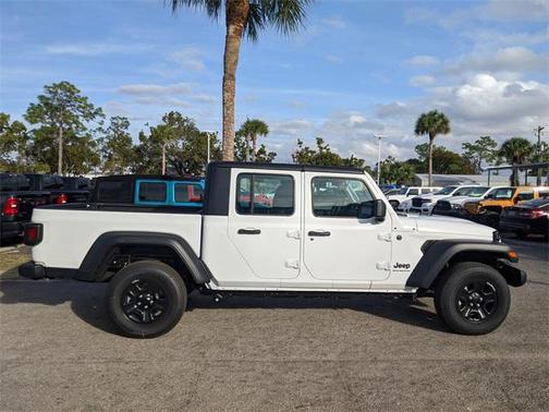 2026 Jeep Gladiator Sport