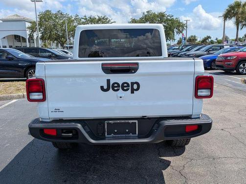 Bright White Clearcoat 2024 Jeep Gladiator Nighthawk