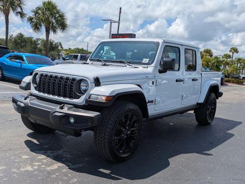 Bright White Clearcoat 2024 Jeep Gladiator Nighthawk