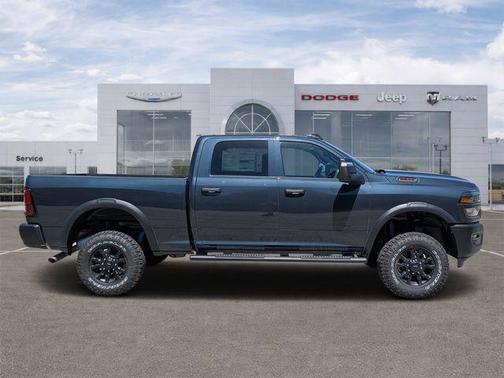 2026 RAM 2500 Tradesman Crew Cab 4x4 6'4' Box