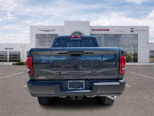 2026 RAM 2500 Tradesman Crew Cab 4x4 6'4' Box