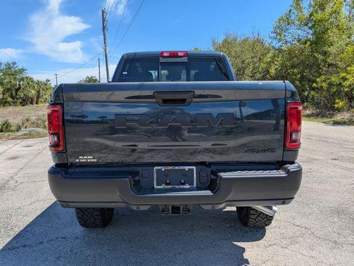 2026 RAM 2500 Tradesman Crew Cab 4x4 6'4' Box