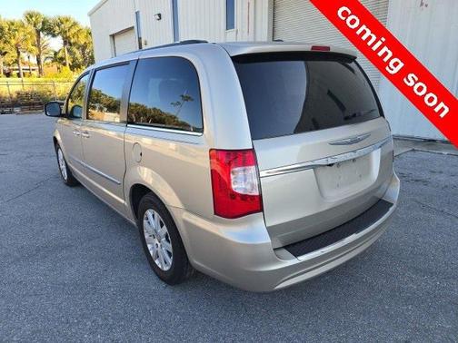 2013 Chrysler Town & Country Touring