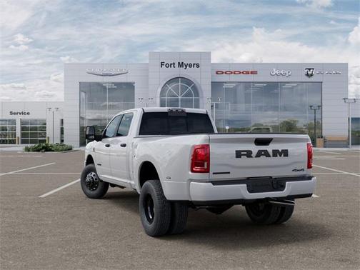 2026 RAM 3500 Big Horn Crew Cab 4x4 8' Box