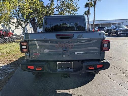 2025 Jeep Gladiator Mojave X