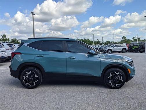 2024 Kia Seltos EX