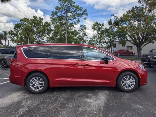 2026 Chrysler Pacifica L