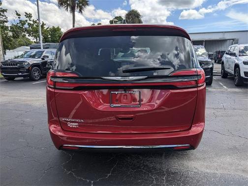 2026 Chrysler Pacifica L