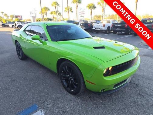 2017 Dodge Challenger SXT