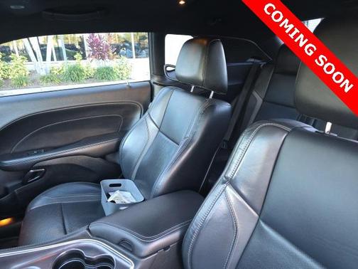 2017 Dodge Challenger SXT